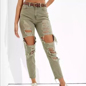 American Eagle ripped mom jeans
